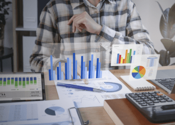 Microsoft SWOT Analysis 2023 – A Detailed Analysis by Experts