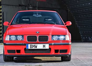 Riding Retro: Should You Go for an Old BMW in the USA? Insightful Tips
